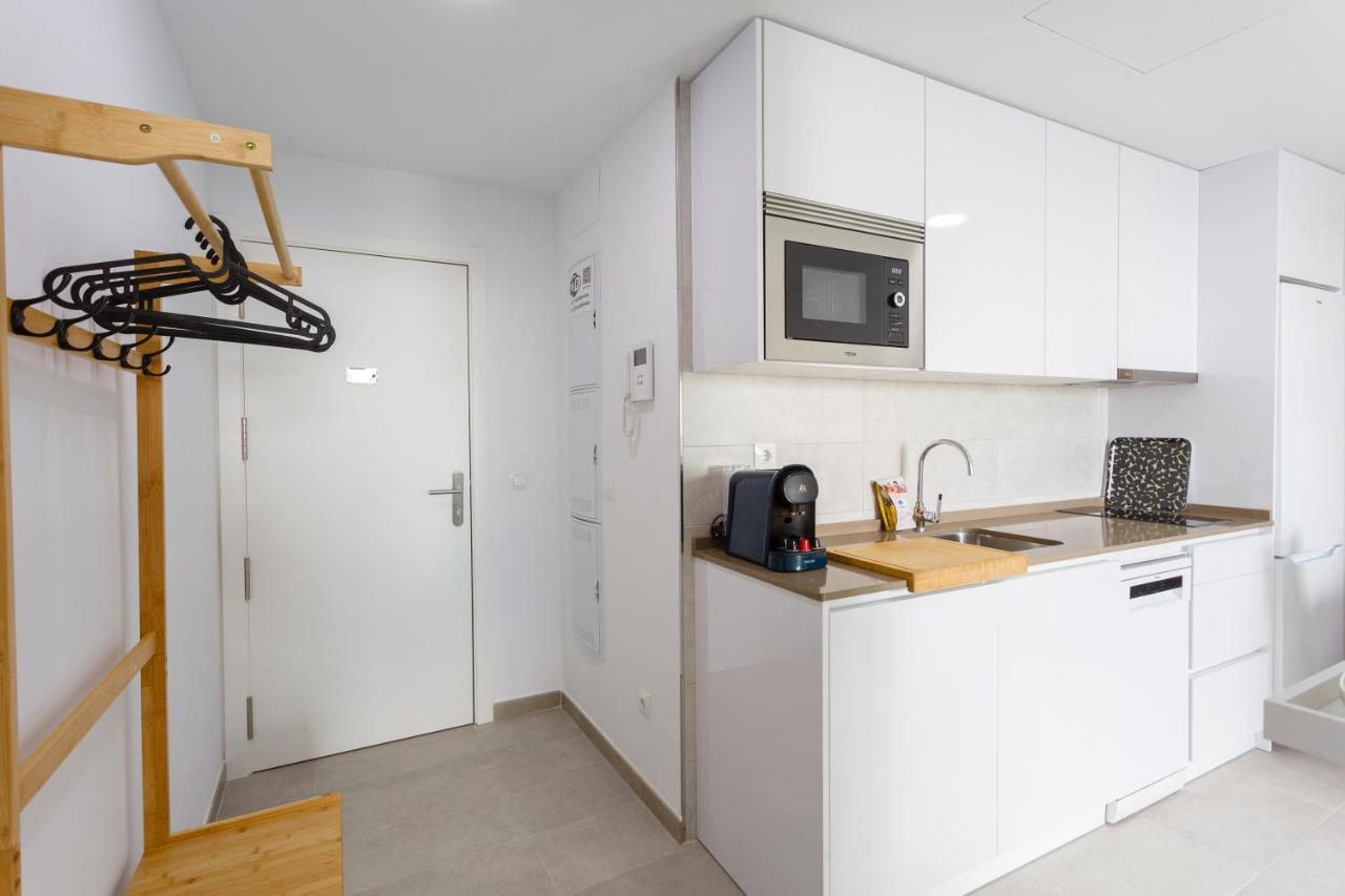 Poseidon Beach Apartment & Parking By Cadiz4Rentals מראה חיצוני תמונה
