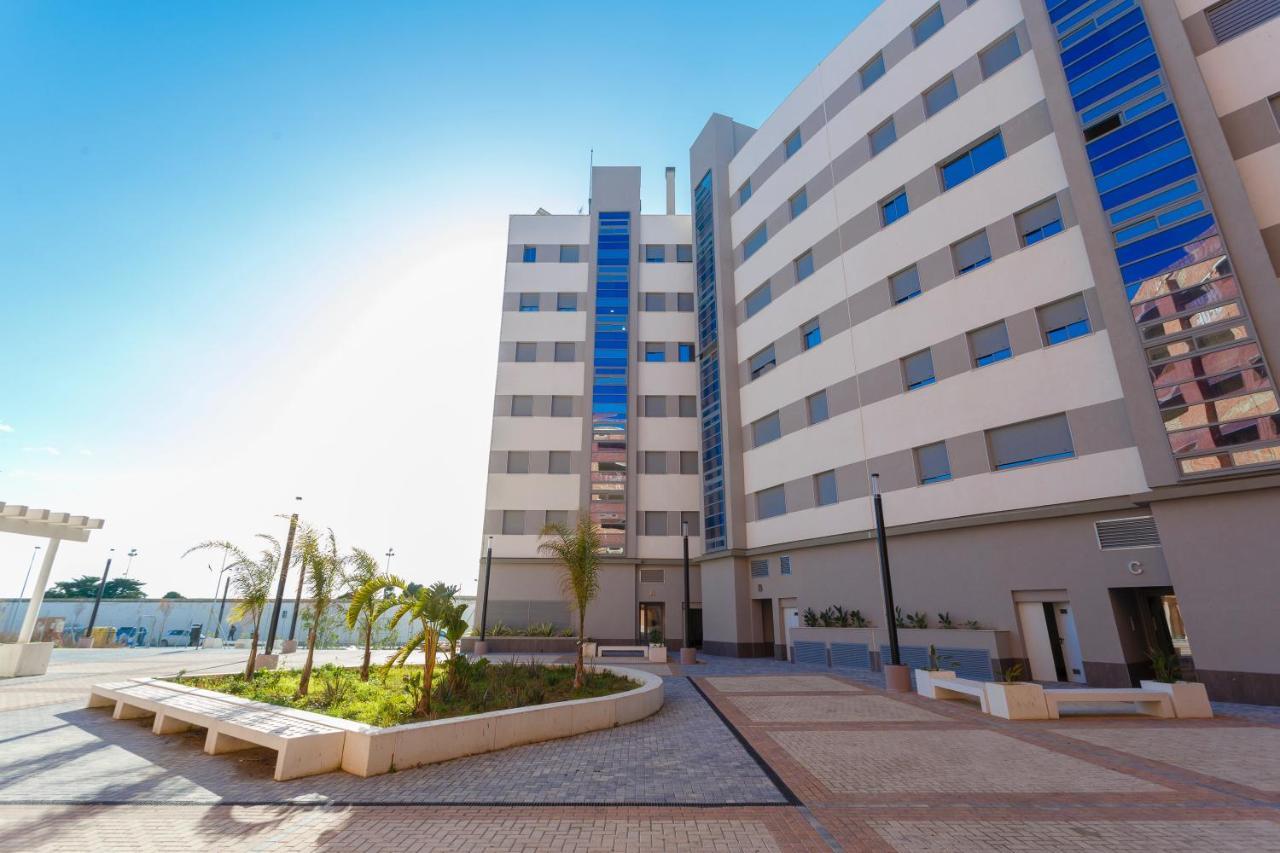 Poseidon Beach Apartment & Parking By Cadiz4Rentals מראה חיצוני תמונה
