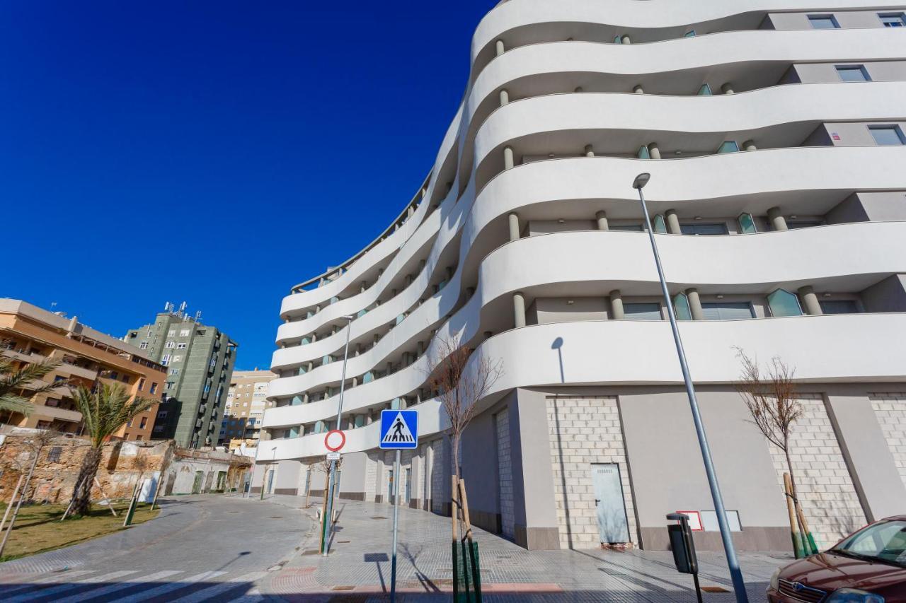Poseidon Beach Apartment & Parking By Cadiz4Rentals מראה חיצוני תמונה