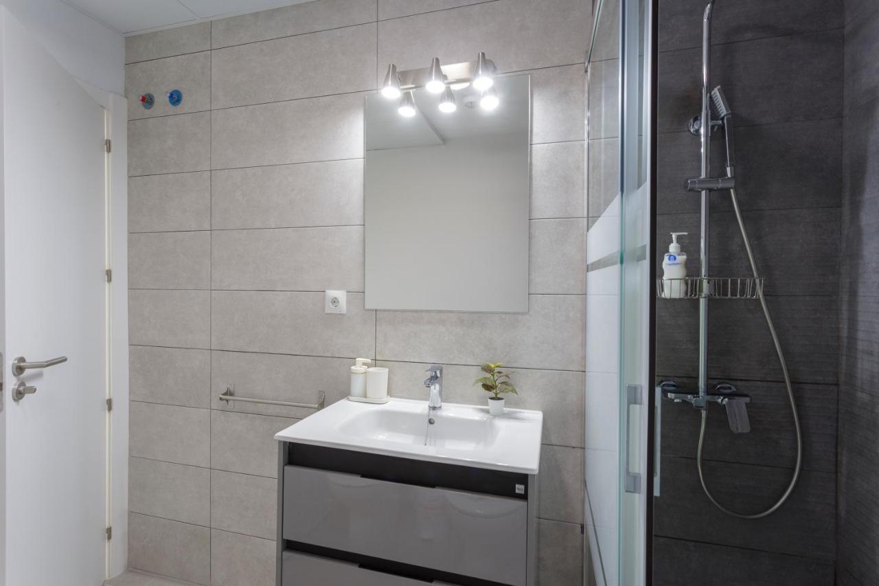 Poseidon Beach Apartment & Parking By Cadiz4Rentals מראה חיצוני תמונה